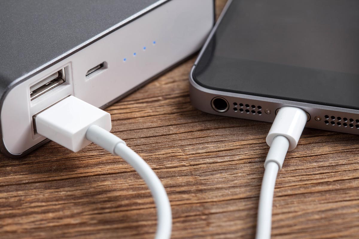 iPhone Charger Repair Tips from the Experts at CaseMogul
