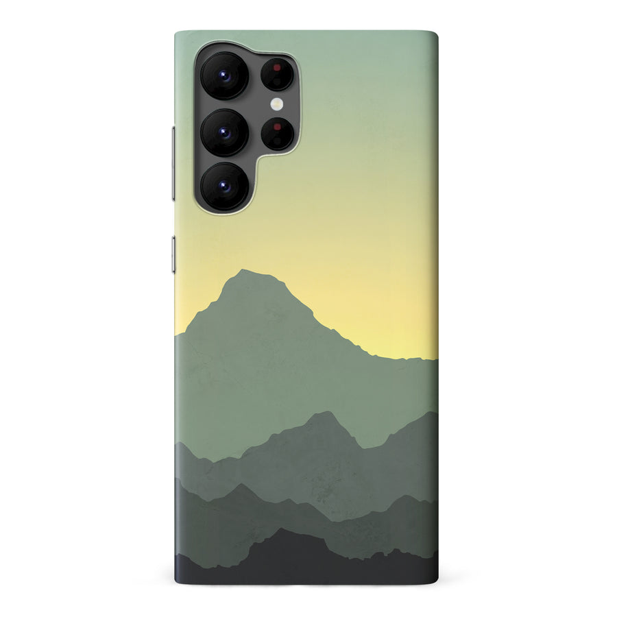 Samsung Galaxy S22 Ultra Mountains Silhouettes Phone Case in Green