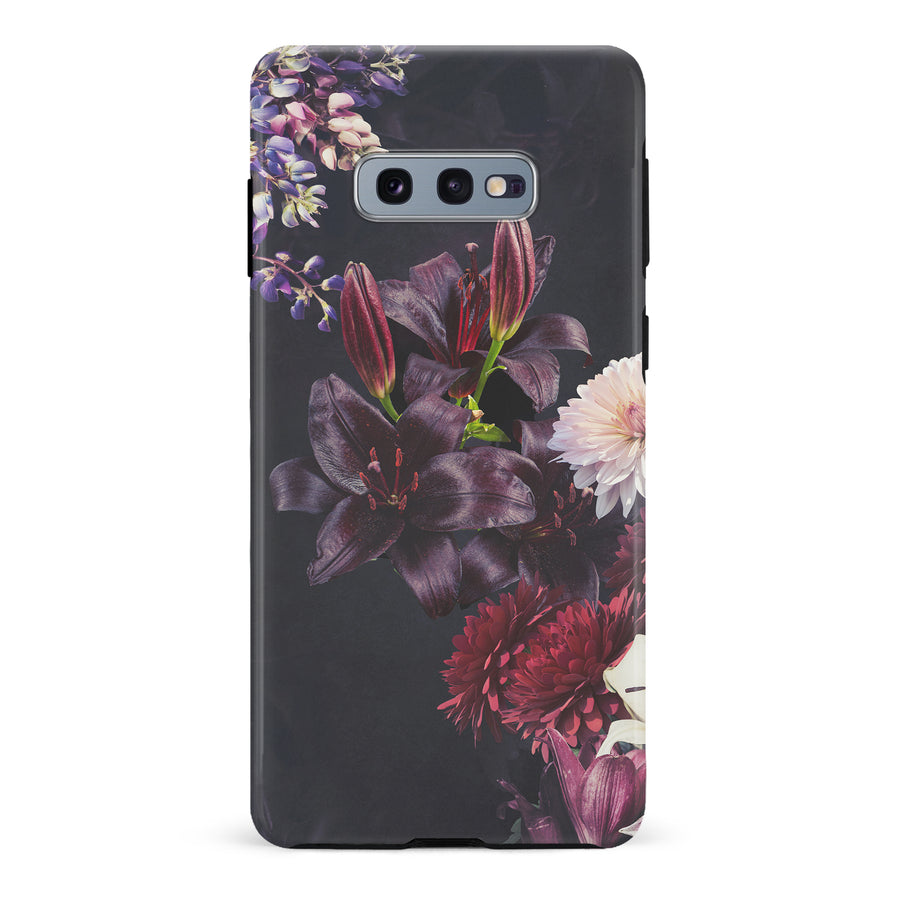 Samsung Galaxy S10e Lily Phone Case in Dark Burgundy