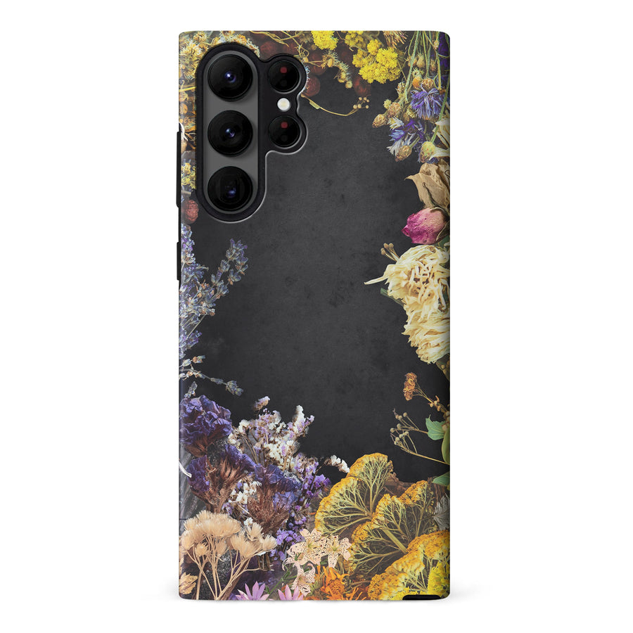iPhone 7/8/SE Dried Flowers Phone Case in Black